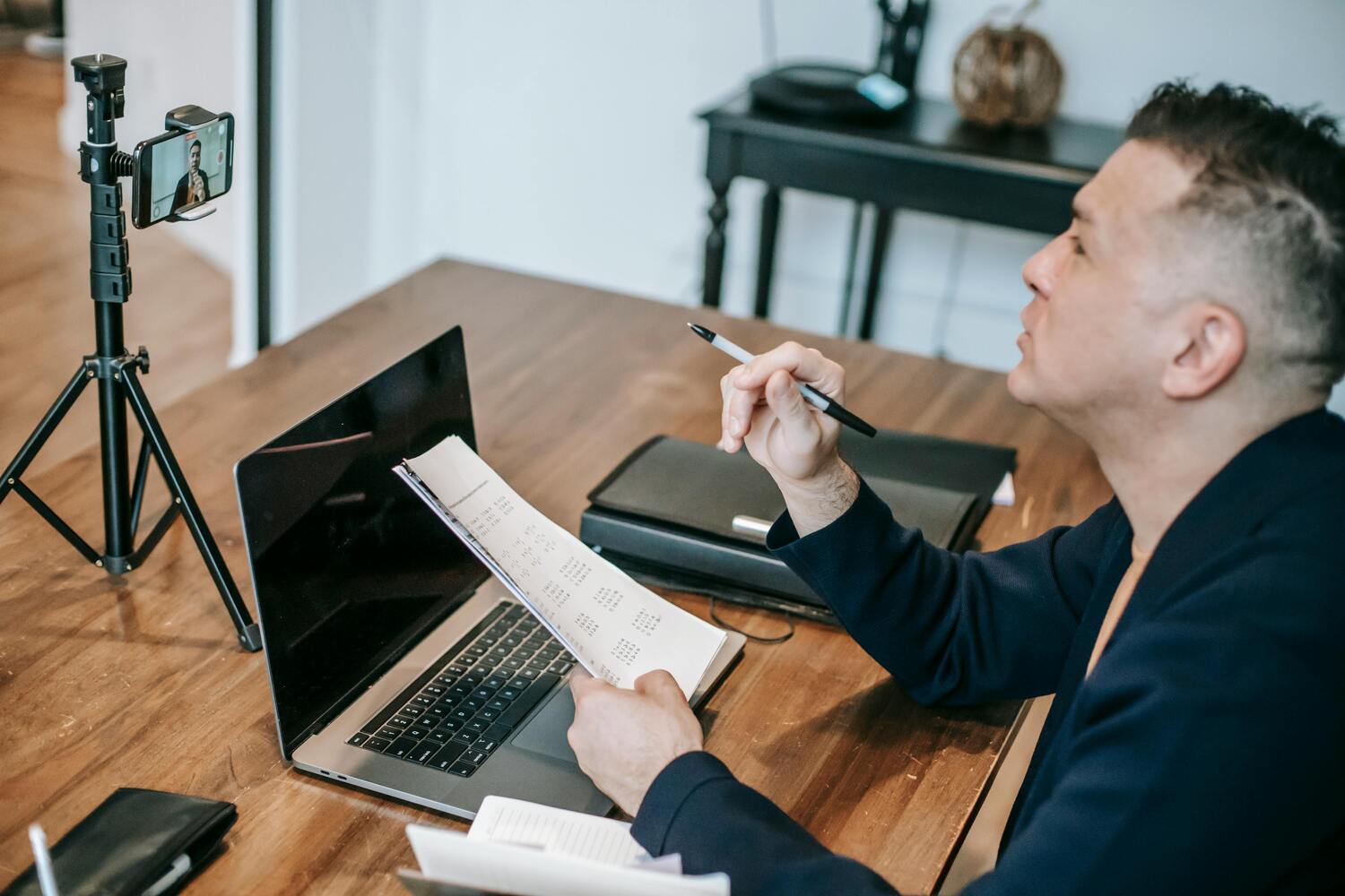 pexels-vanessa-garcia-6325961